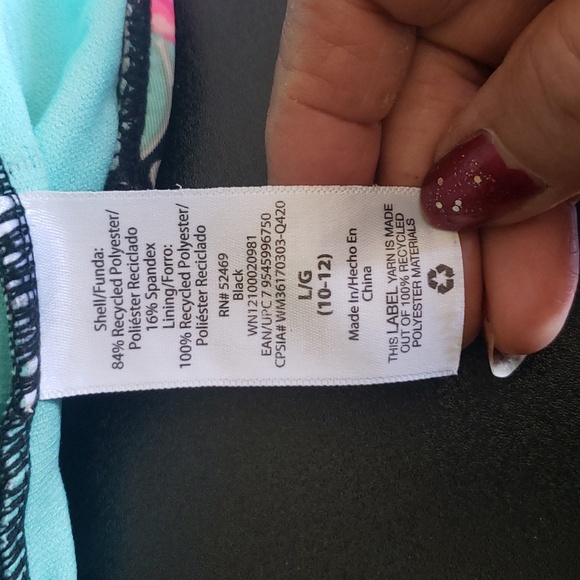 Beautiful Floral Bikini One-Piece Swim  🏊‍♂️ Black & Pink Women's Sz L (10,12) - Picture 10 of 14